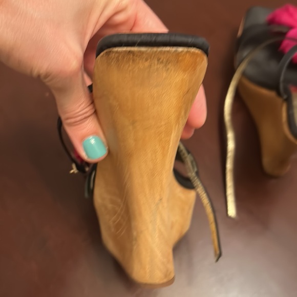 Dolce and Gabbana platforms - Picture 4 of 7